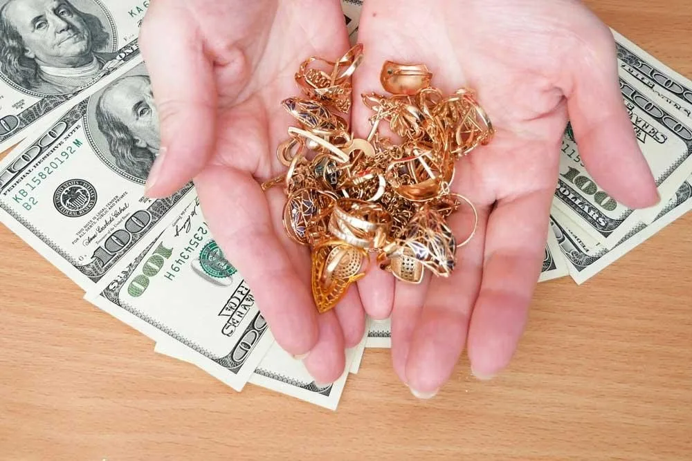 Why You Should Sell Your Unwanted or Unused Gold Jewelry